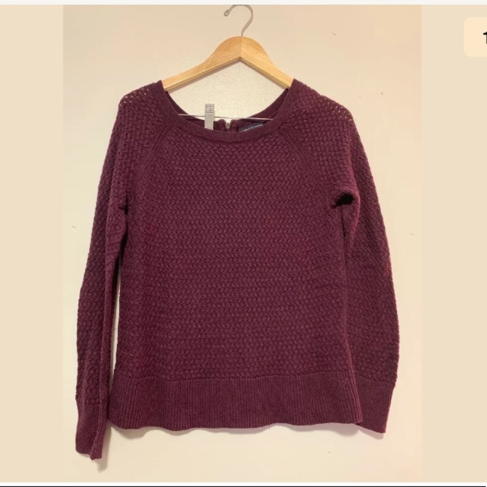 American Eagle Womens Plum Sweater back zipper.